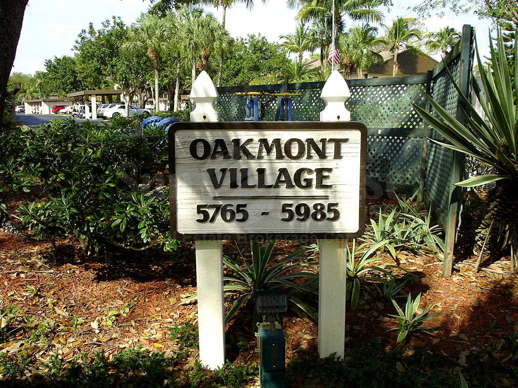 Oakmont Village Signage